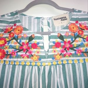 Savanna Jane cap sleeve shirt. Large. Like new condition. Worn once!